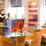 Ibis Centre Gare Hotell