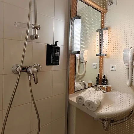 Ibis Centre Gare ホテル 3*