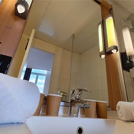 Ibis Centre Gare ホテル 3*