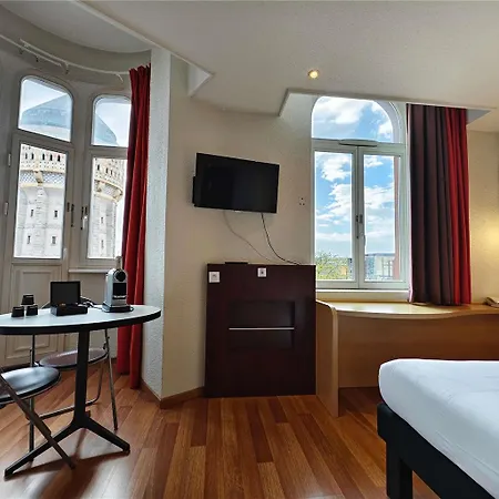 Ibis Centre Gare 3* メス