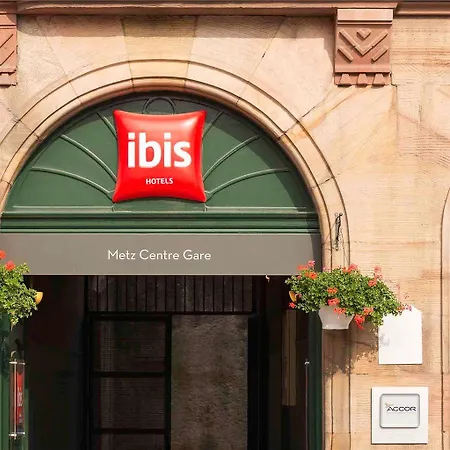 ホテル Ibis Centre Gare 3*