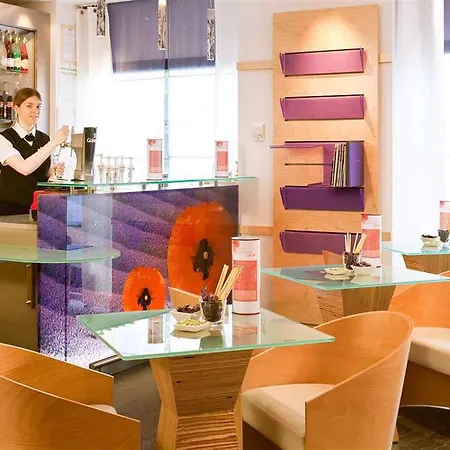 Ibis Centre Gare מלון